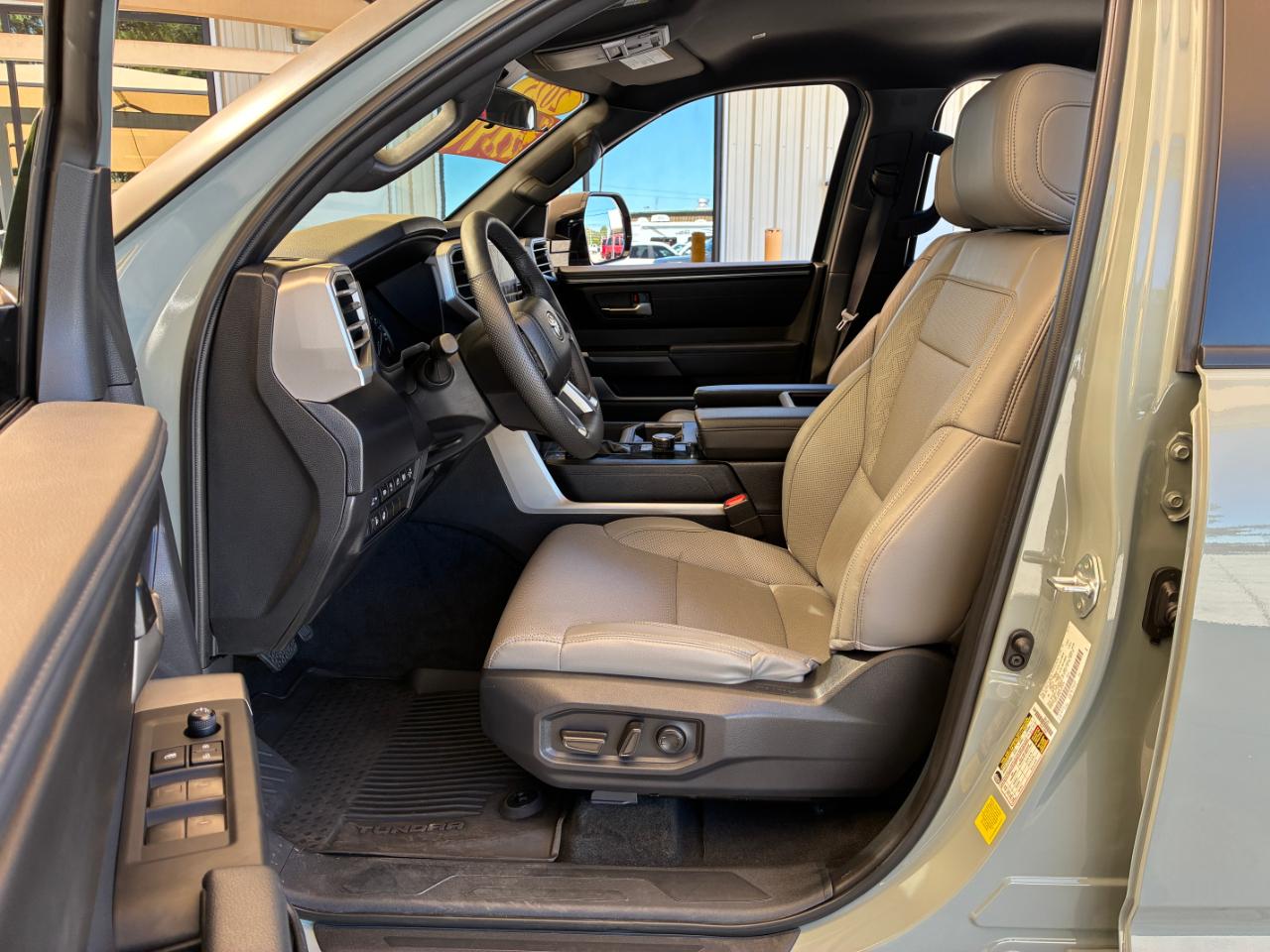 Toyota Tundra  2025