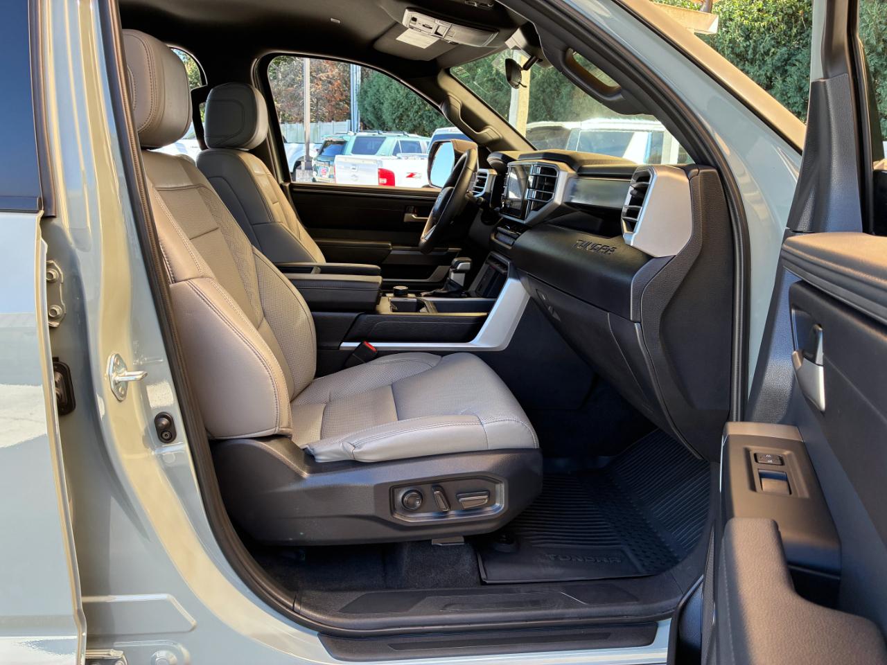 Toyota Tundra  2025
