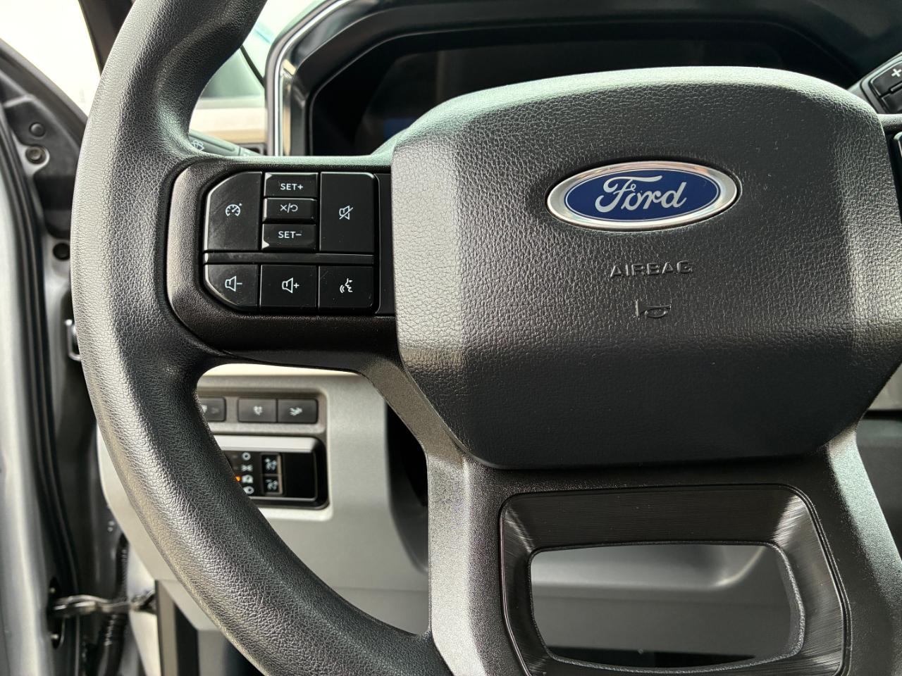 Ford F-250 SD  2024