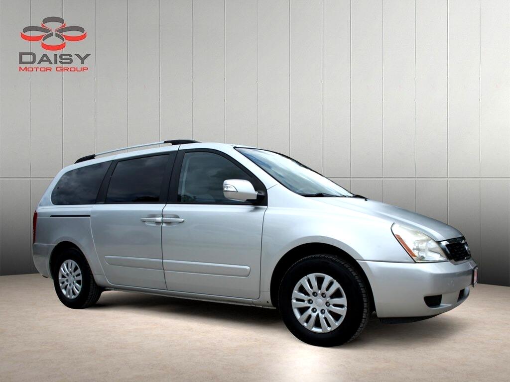 2012 Kia Sedona LX photo 3