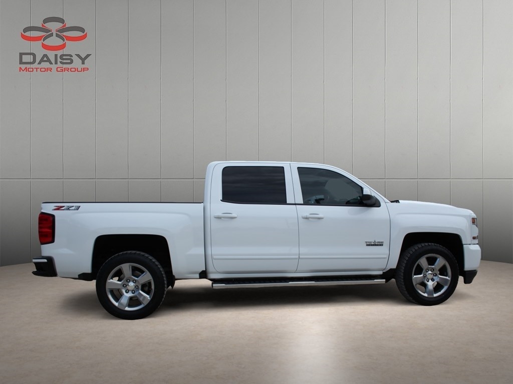 2018 Chevrolet Silverado 1500 photo 4