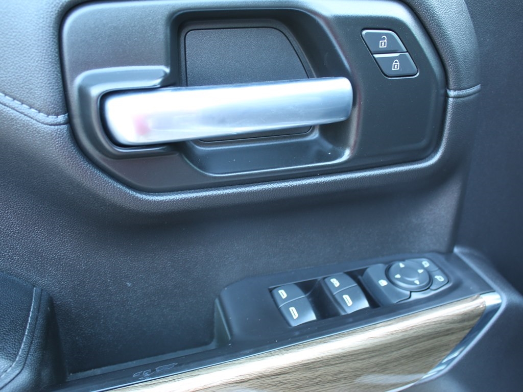 2020 Chevrolet Silverado 1500 LT Trail Boss photo 15