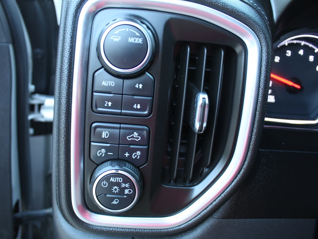 2020 Chevrolet Silverado 1500 LT Trail Boss photo 24