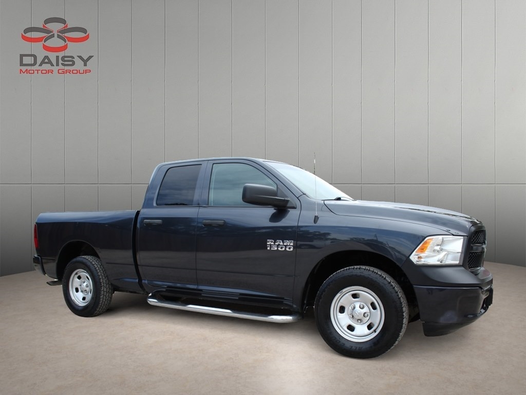 2017 Ram 1500 Tradesman photo 3