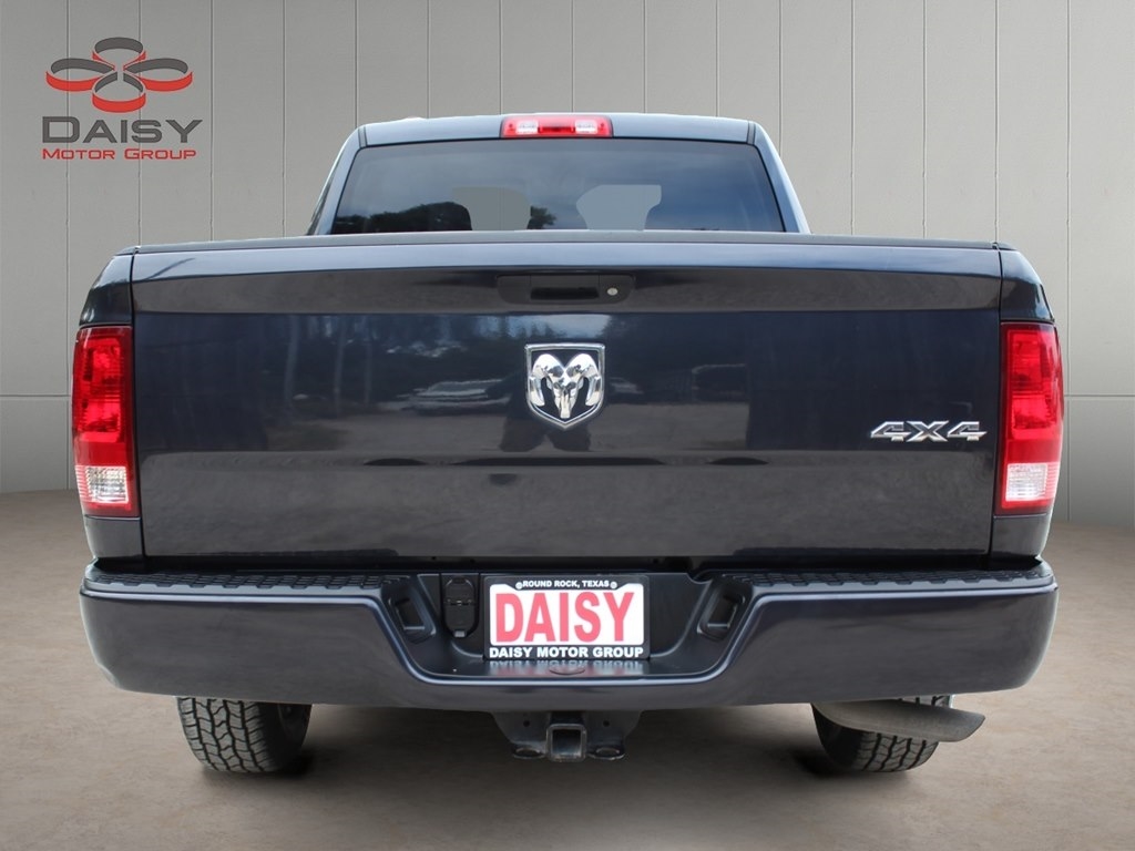 2017 Ram 1500 Tradesman photo 6