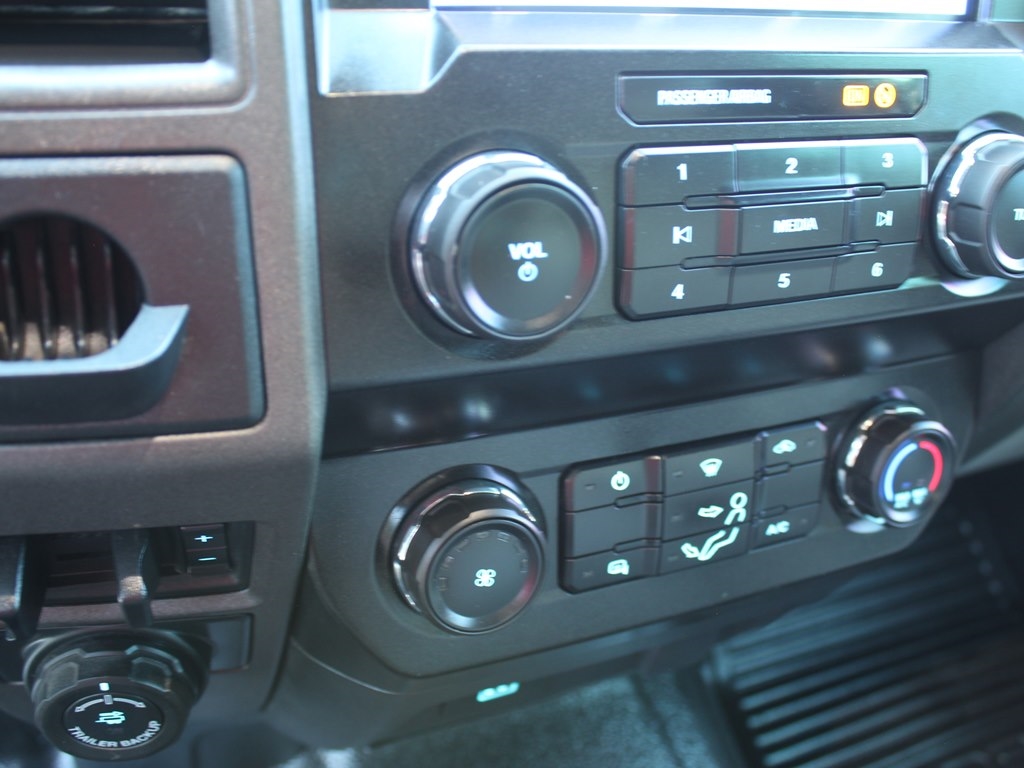2022 Ford F-250 photo 25
