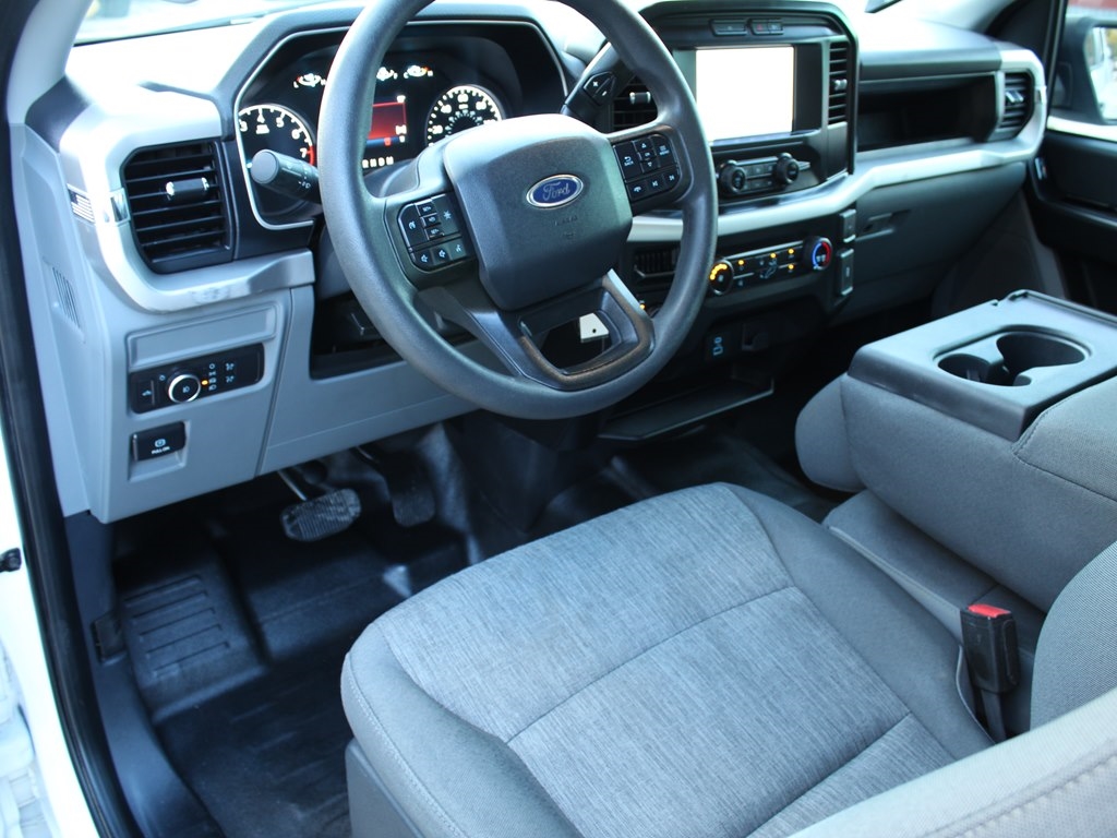 2022 Ford F-150 XL photo 11