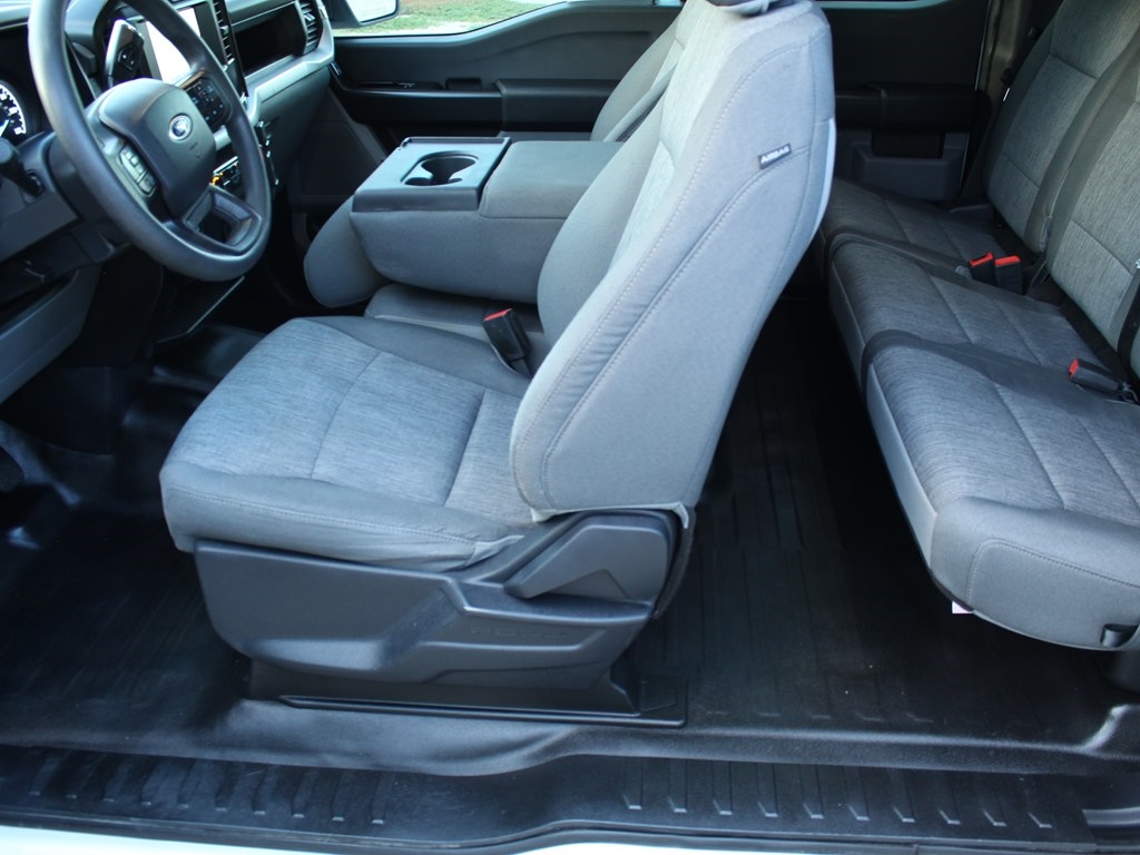 2022 Ford F-150 XL photo 18