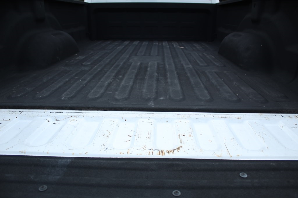 RAM 1500 Classic Tradesman 4x2 Reg Cab 8' Box 2019