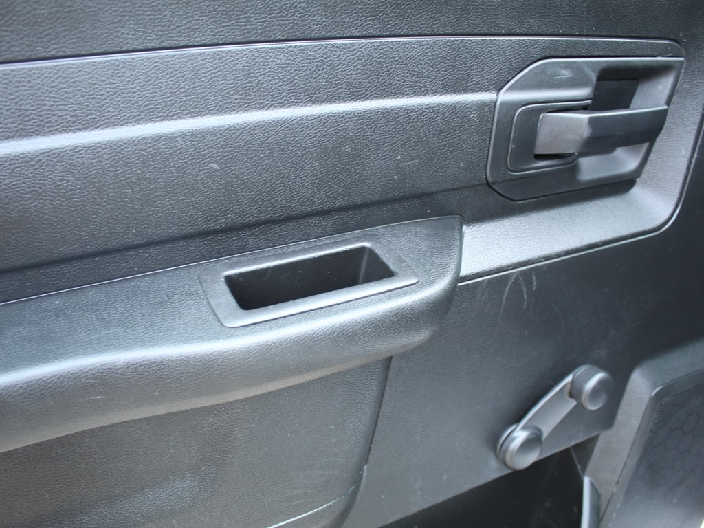 RAM 1500 Classic Tradesman 4x2 Reg Cab 8' Box 2019