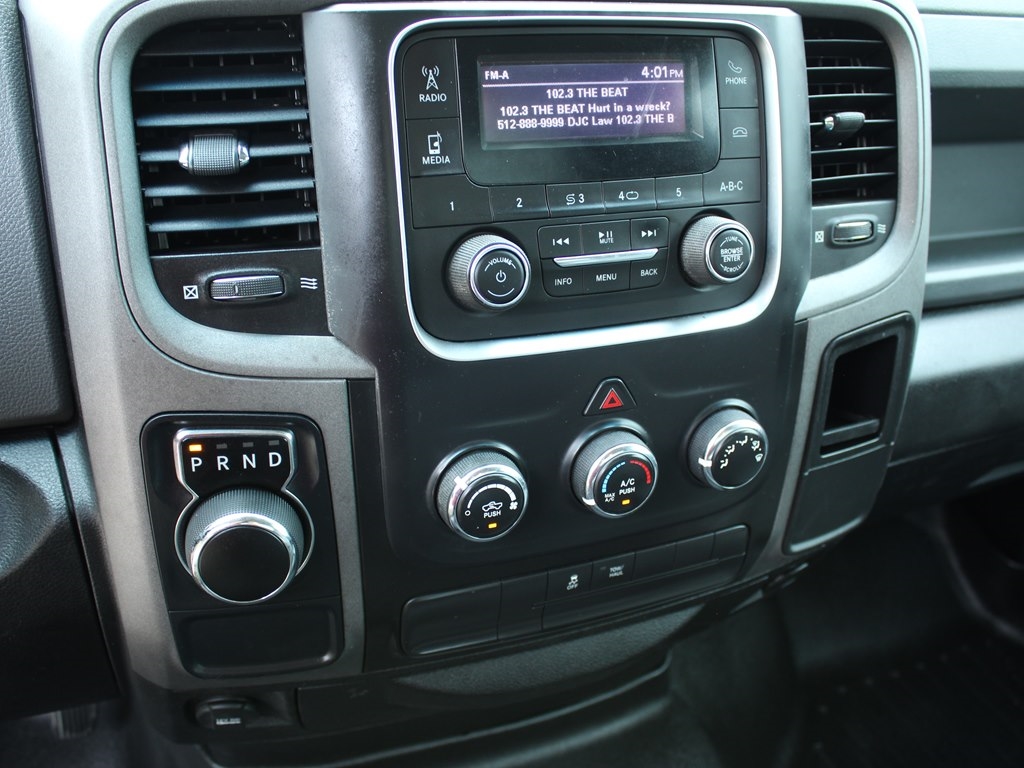 RAM 1500 Classic Tradesman 4x2 Reg Cab 8' Box 2019