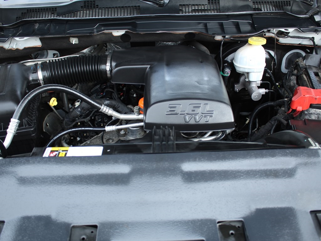 RAM 1500 Classic Tradesman 4x2 Reg Cab 8' Box 2019