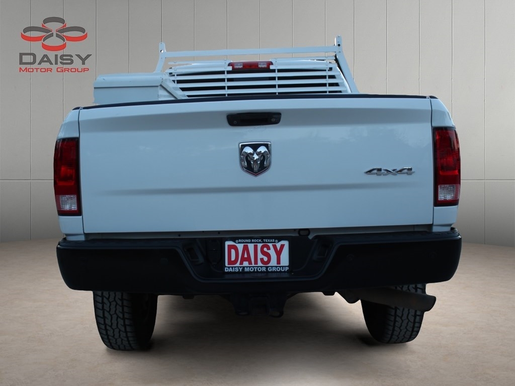 RAM 2500 Tradesman 4x4 Crew Cab 6'4" Box 2018