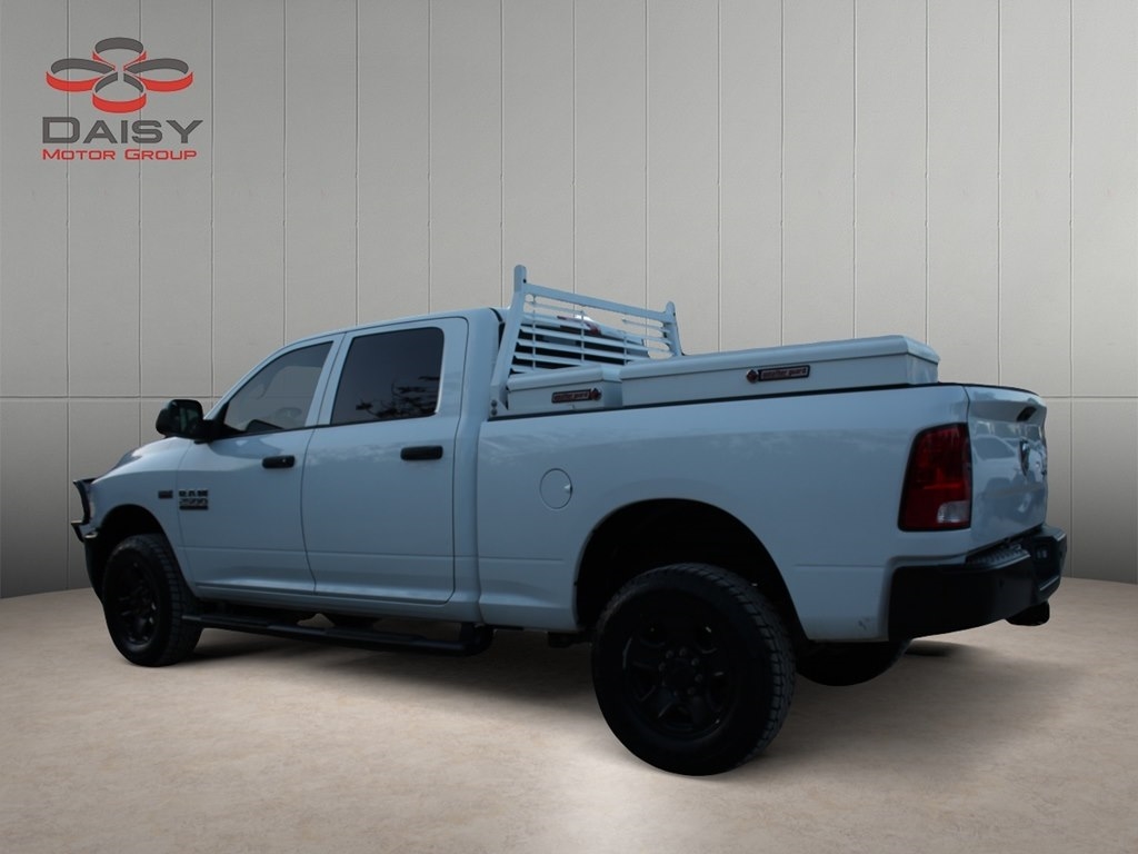 RAM 2500 Tradesman 4x4 Crew Cab 6'4" Box 2018