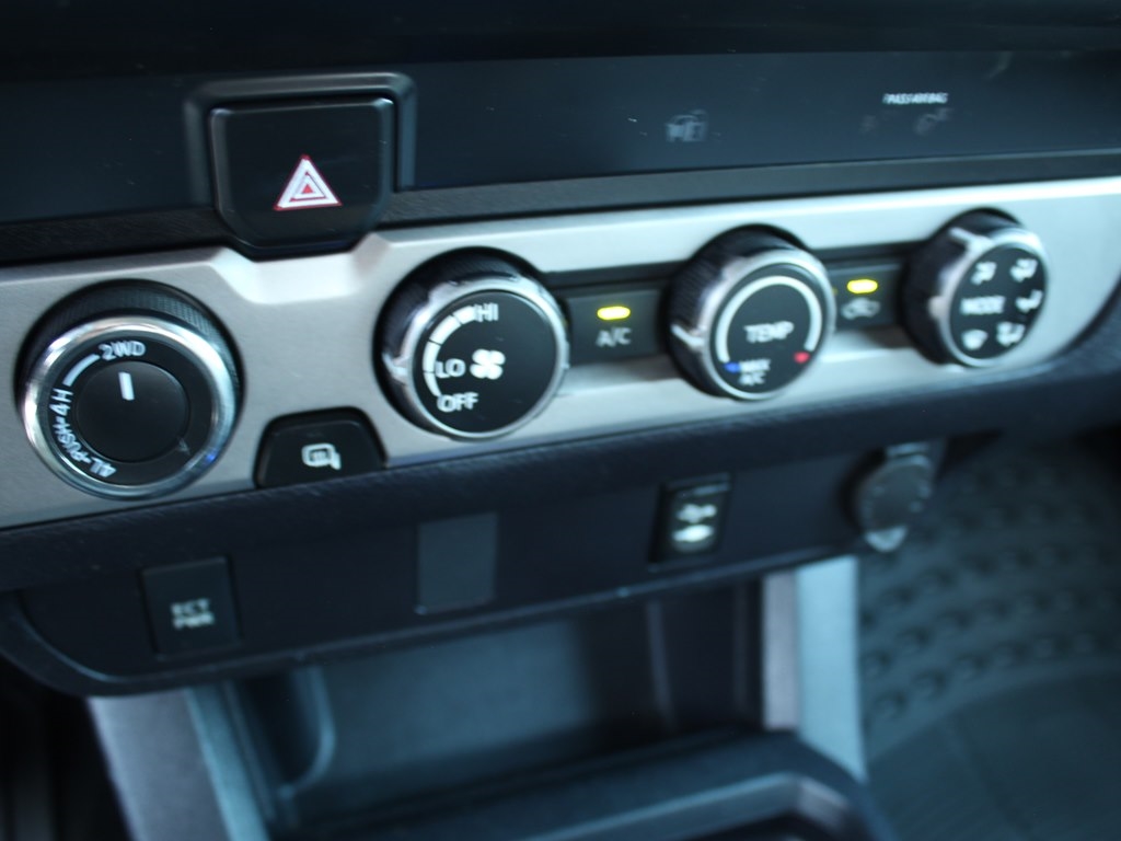 Toyota Tacoma  2019