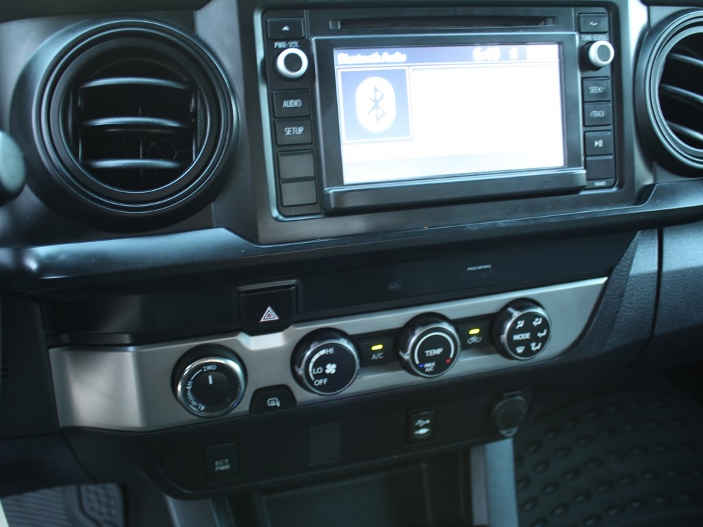 Toyota Tacoma  2019