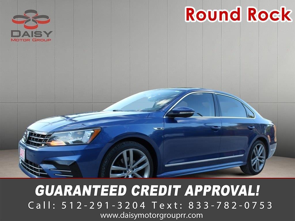 2017 Volkswagen Passat R-Line w/Comfort Pkg Auto