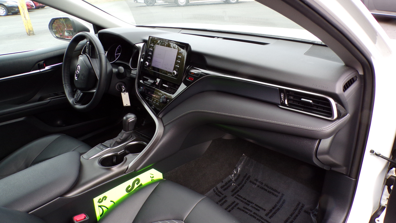 Toyota Camry SE Auto (Natl) 2024 Toyota Camry SE Auto (Natl) 2024