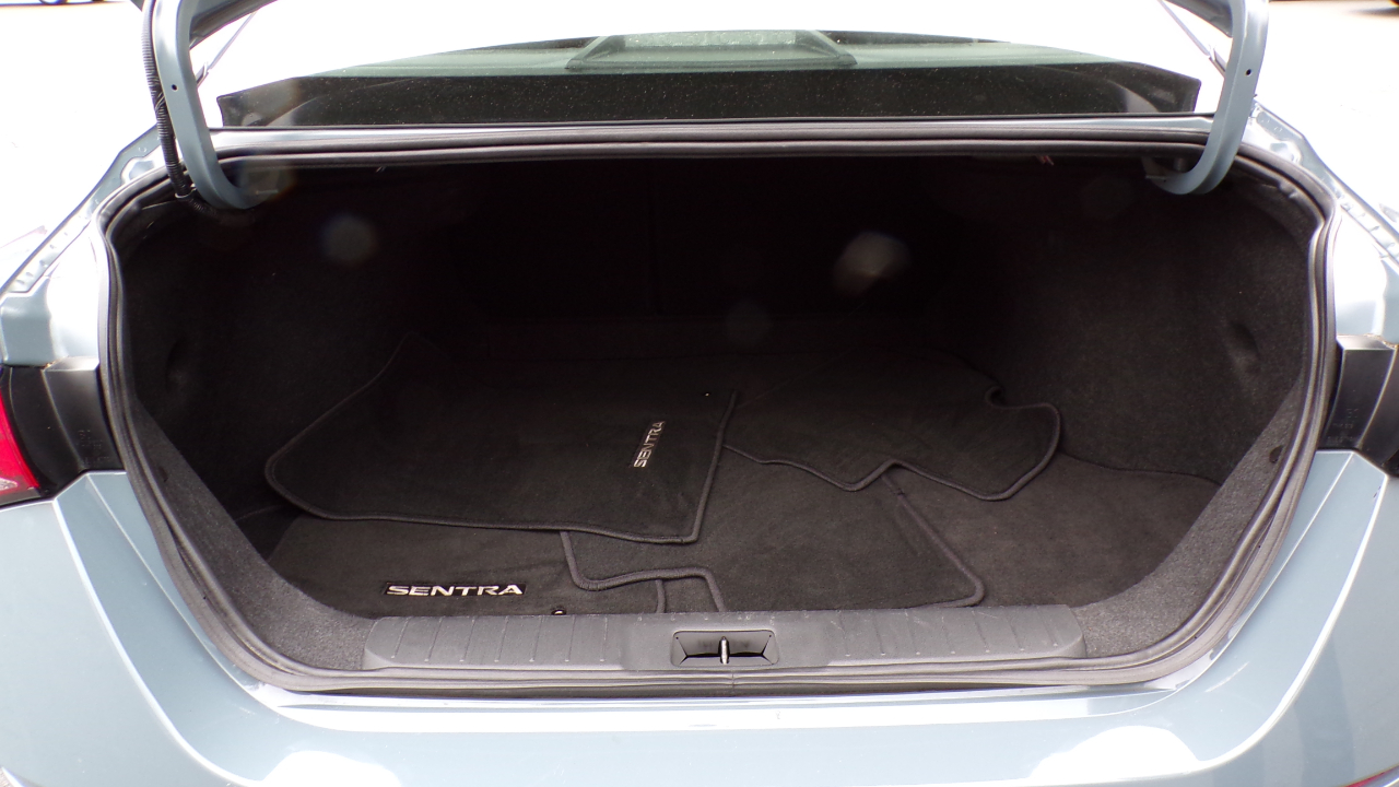 Nissan Sentra SV 2024 Nissan Sentra SV 2024