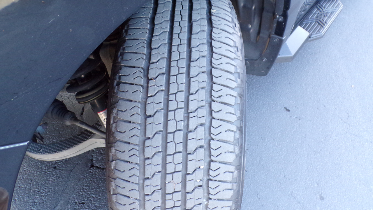 RAM 1500 Big Horn 4x4 Crew Cab 5'7" Box 2023 RAM 1500 Big Horn 4x4 Crew Cab 5'7" Box 2023