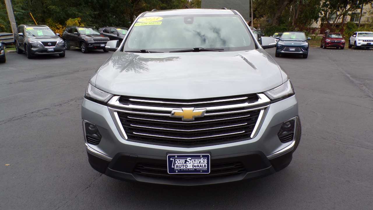 Chevrolet Traverse LT Leather FWD 2023 Chevrolet Traverse LT Leather FWD 2023