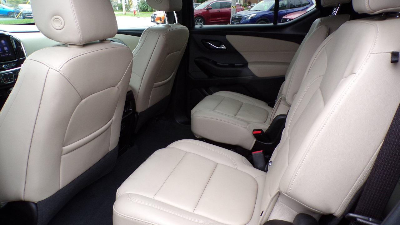 Chevrolet Traverse LT Leather FWD 2023 Chevrolet Traverse LT Leather FWD 2023