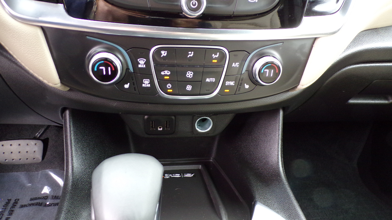 Chevrolet Traverse LT Leather FWD 2023 Chevrolet Traverse LT Leather FWD 2023