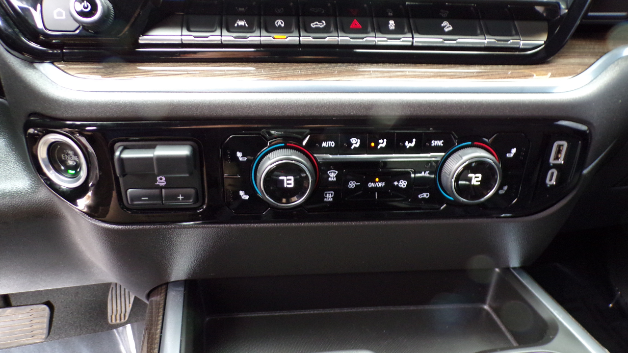 Chevrolet Silverado 1500 4WD Crew Cab 147" LT Trail Boss 2024 Chevrolet Silverado 1500 4WD Crew Cab 147" LT Trail Boss 2024