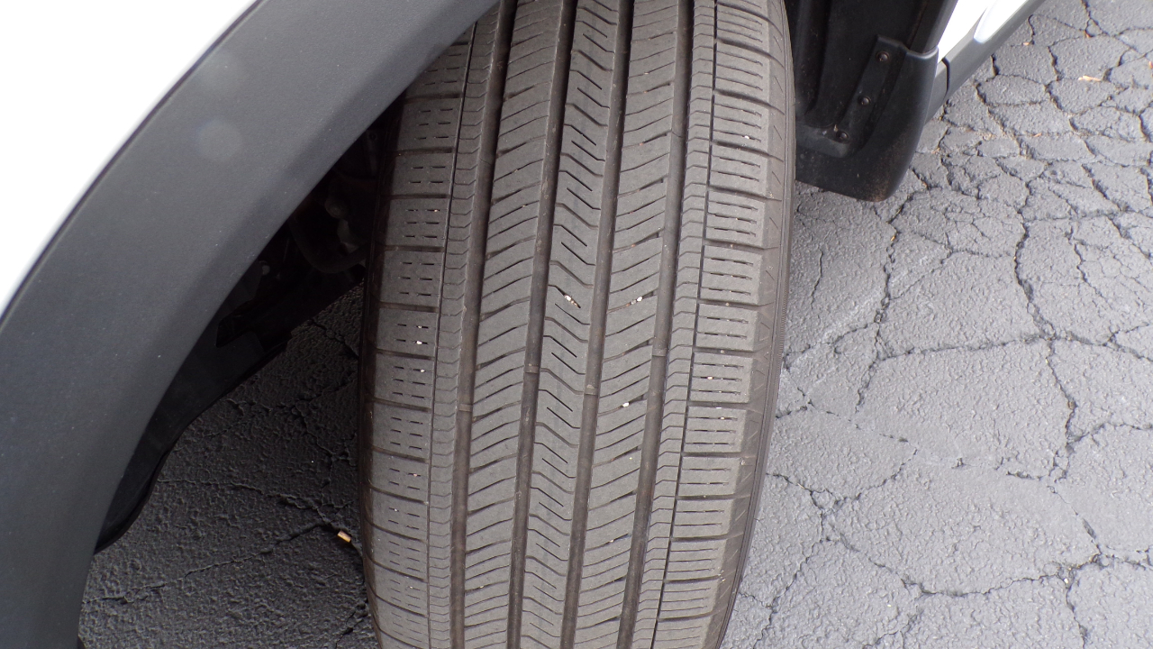 Honda Pilot EX-L 8 Passenger AWD 2023 Honda Pilot EX-L 8 Passenger AWD 2023