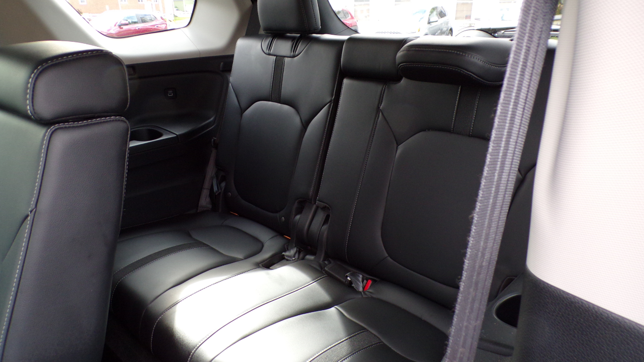 Honda Pilot EX-L 8 Passenger AWD 2023 Honda Pilot EX-L 8 Passenger AWD 2023