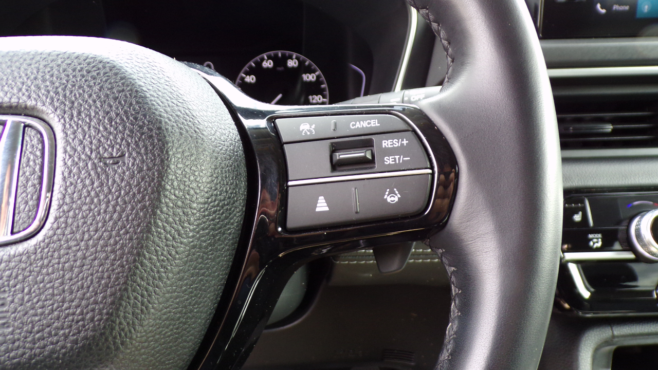 Honda Pilot EX-L 8 Passenger AWD 2023 Honda Pilot EX-L 8 Passenger AWD 2023