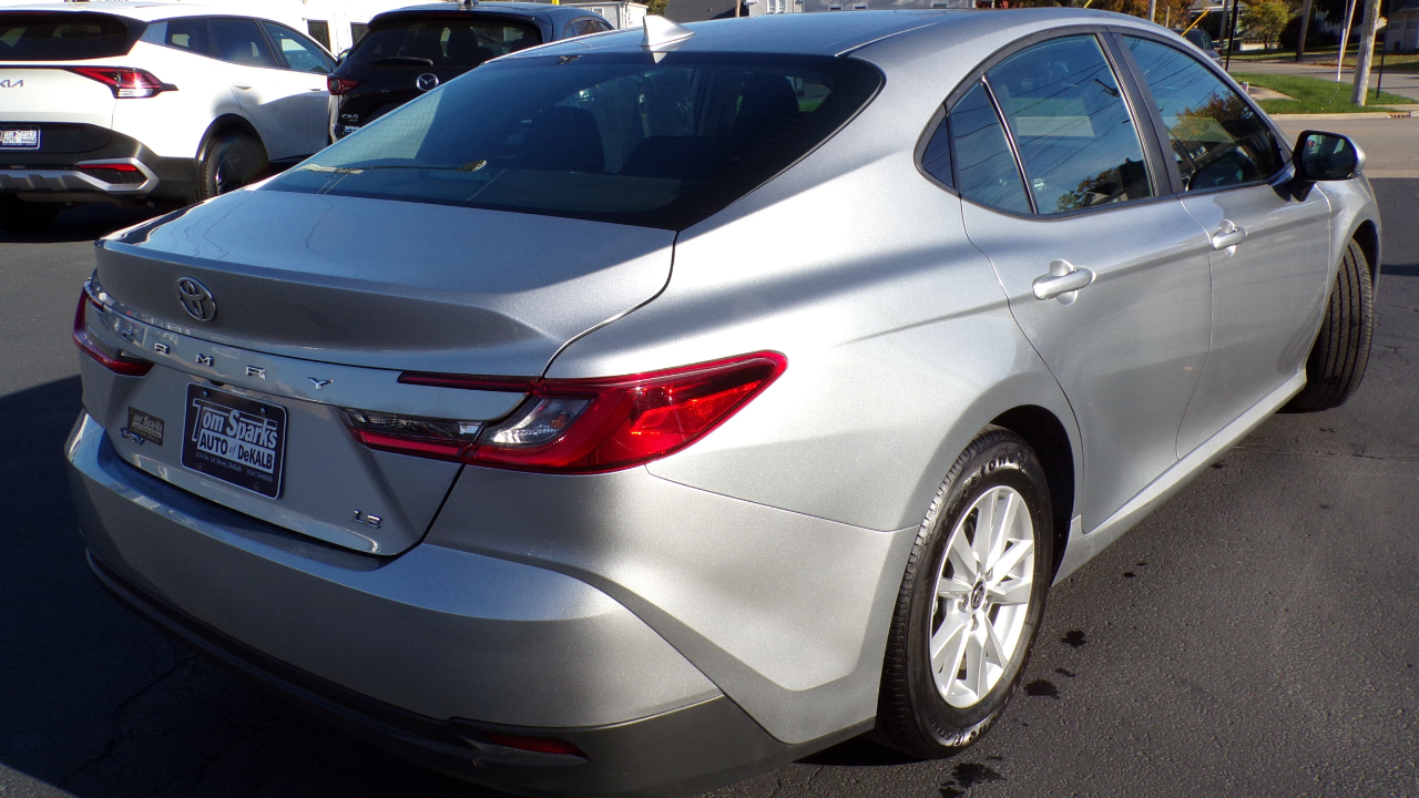 Toyota Camry LE (Natl) 2025 Toyota Camry LE (Natl) 2025