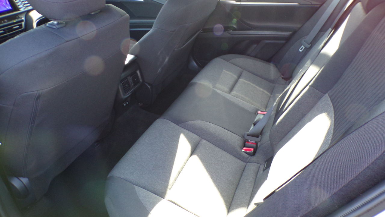 Toyota Camry LE (Natl) 2025 Toyota Camry LE (Natl) 2025