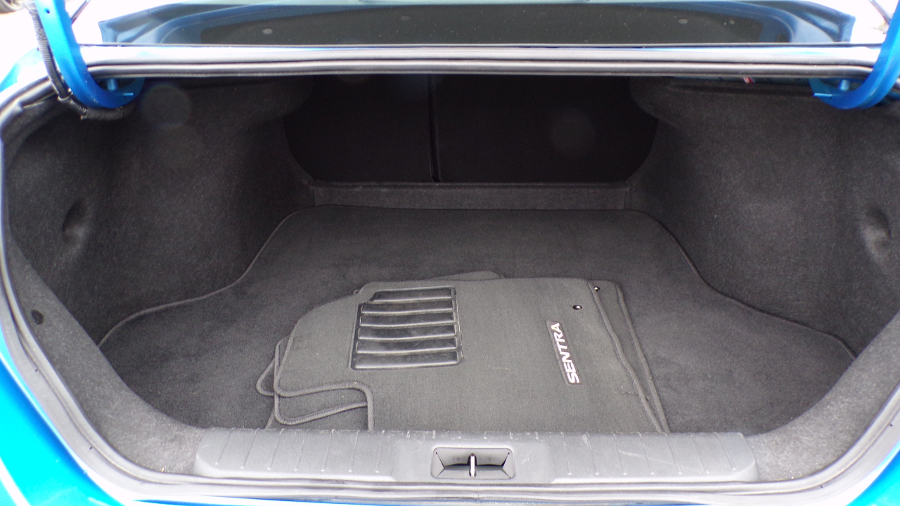 Nissan Sentra SV 2024