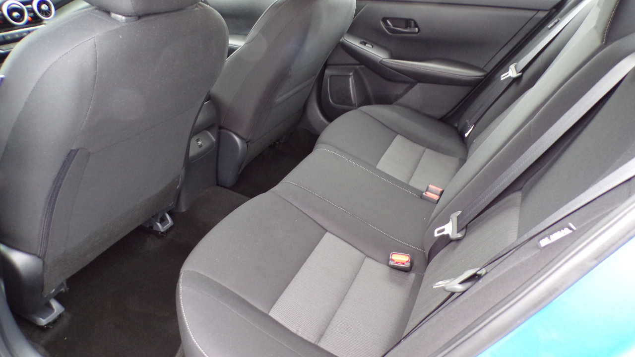 Nissan Sentra SV 2024