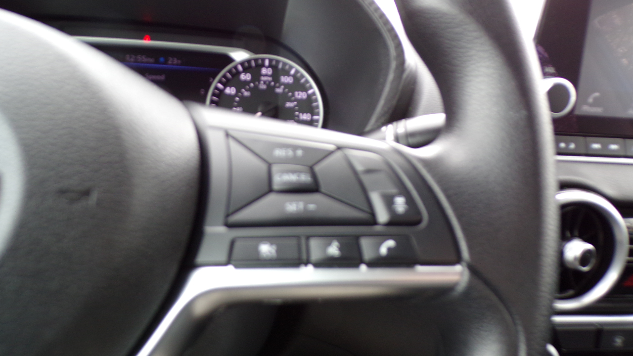 Nissan Sentra SV 2024