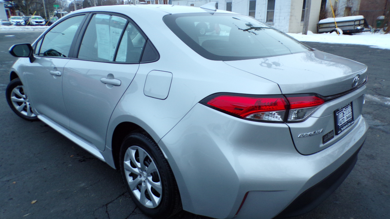 Toyota Corolla LE 2025