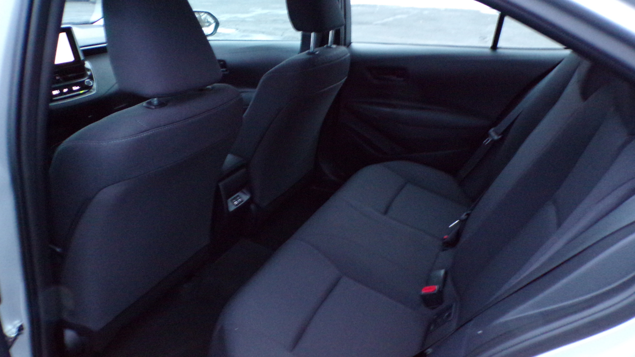 Toyota Corolla LE 2025