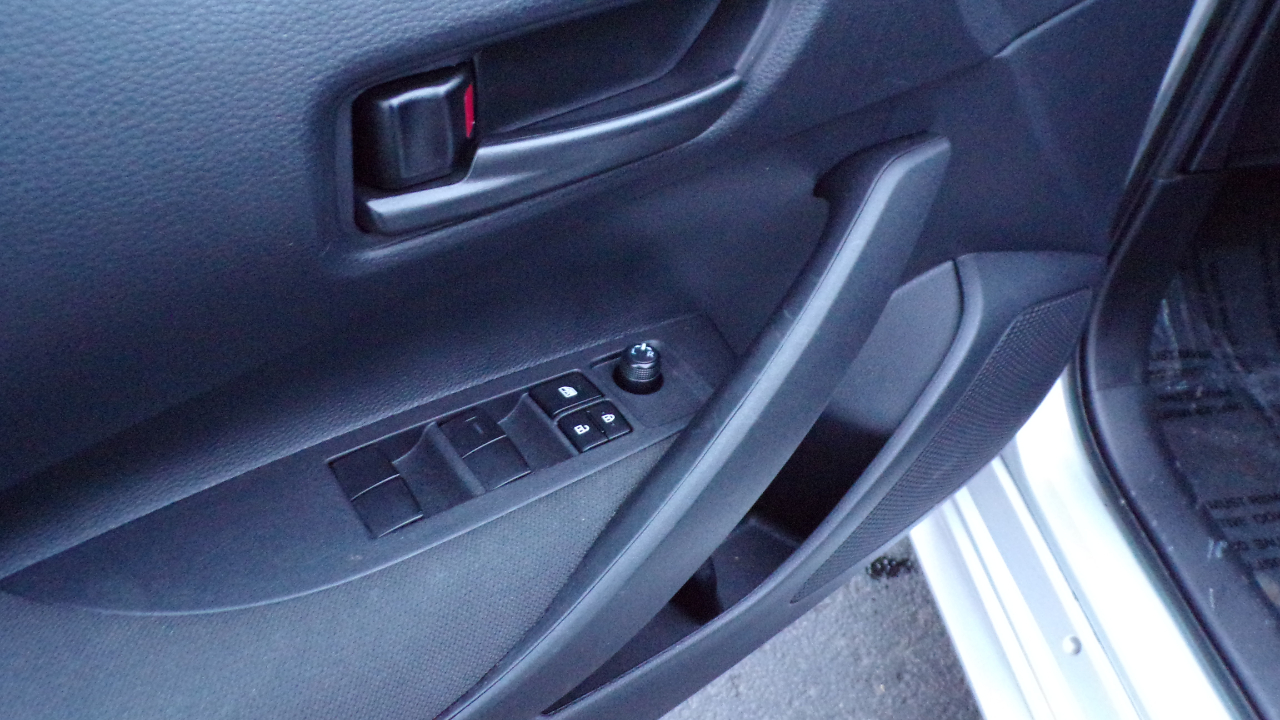 Toyota Corolla LE 2025