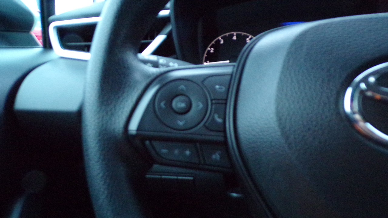 Toyota Corolla LE 2025