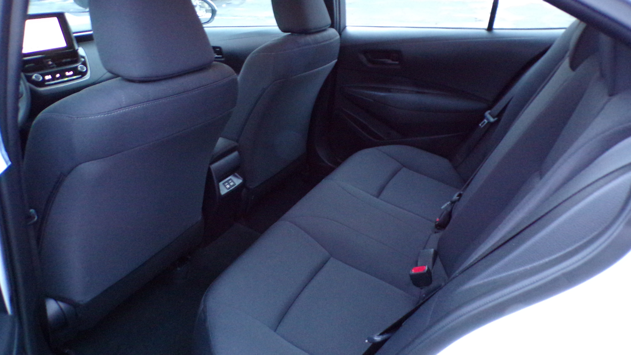 Toyota Corolla LE 2025