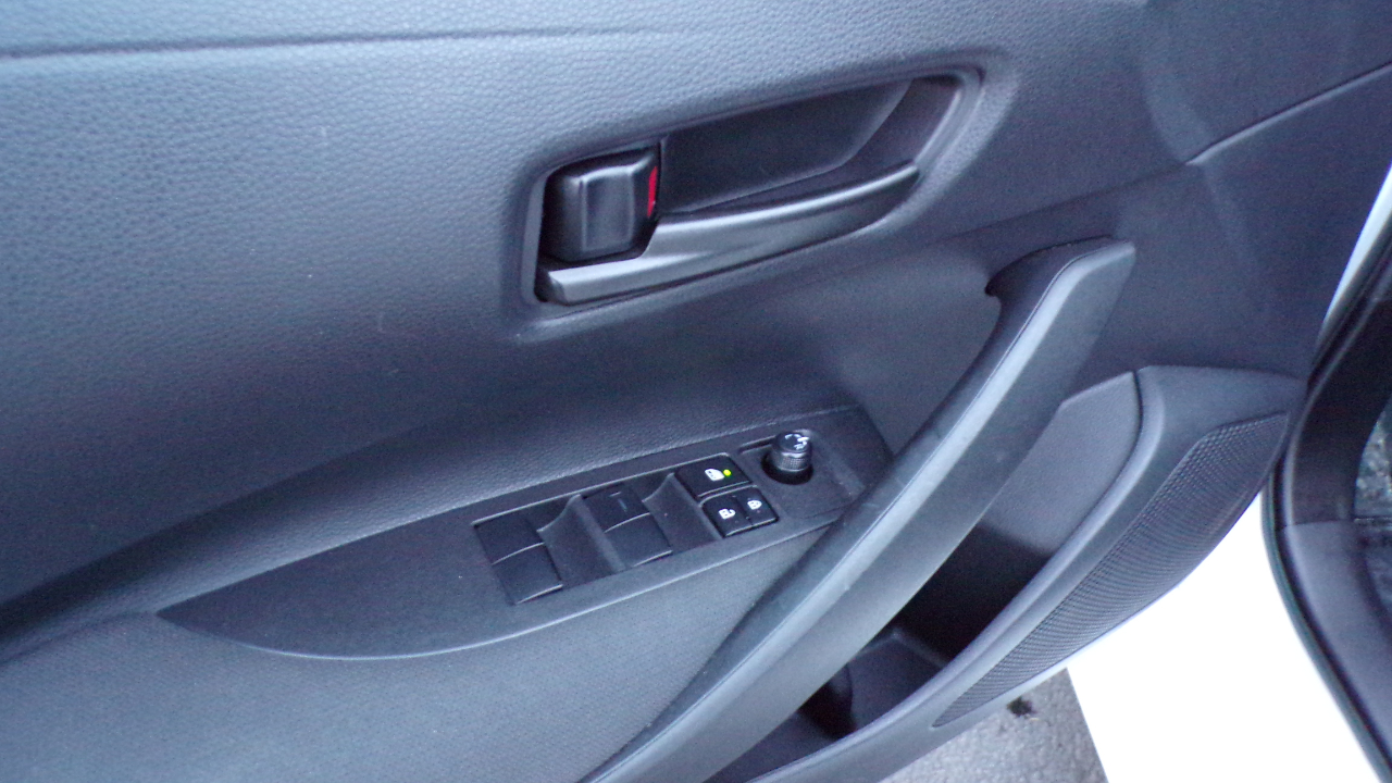 Toyota Corolla LE 2025