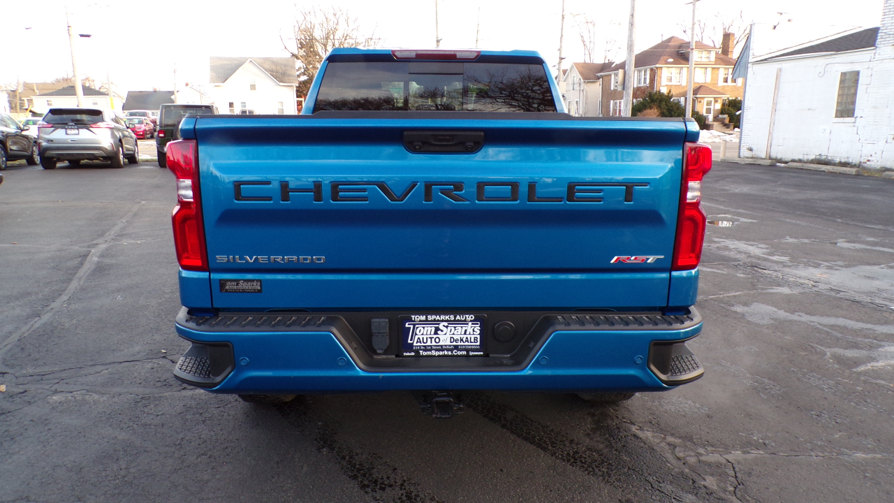 Chevrolet Silverado 1500 4WD Double Cab 147" RST 2023