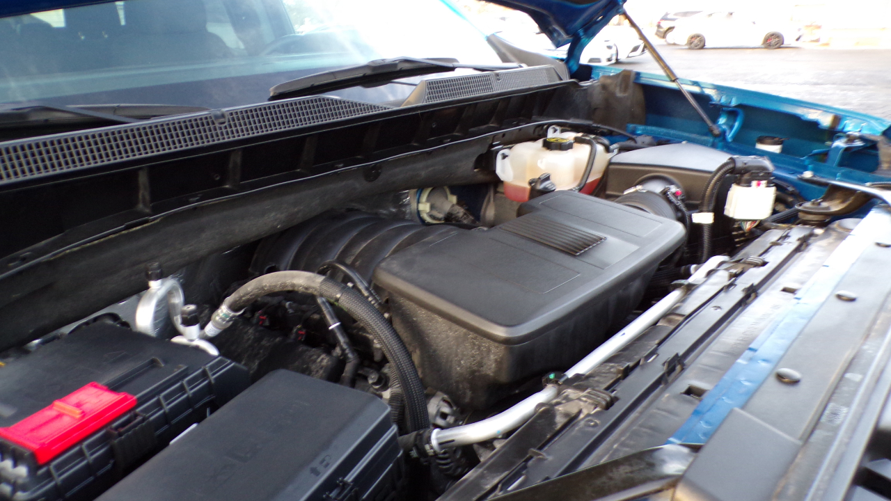 Chevrolet Silverado 1500 4WD Double Cab 147" RST 2023