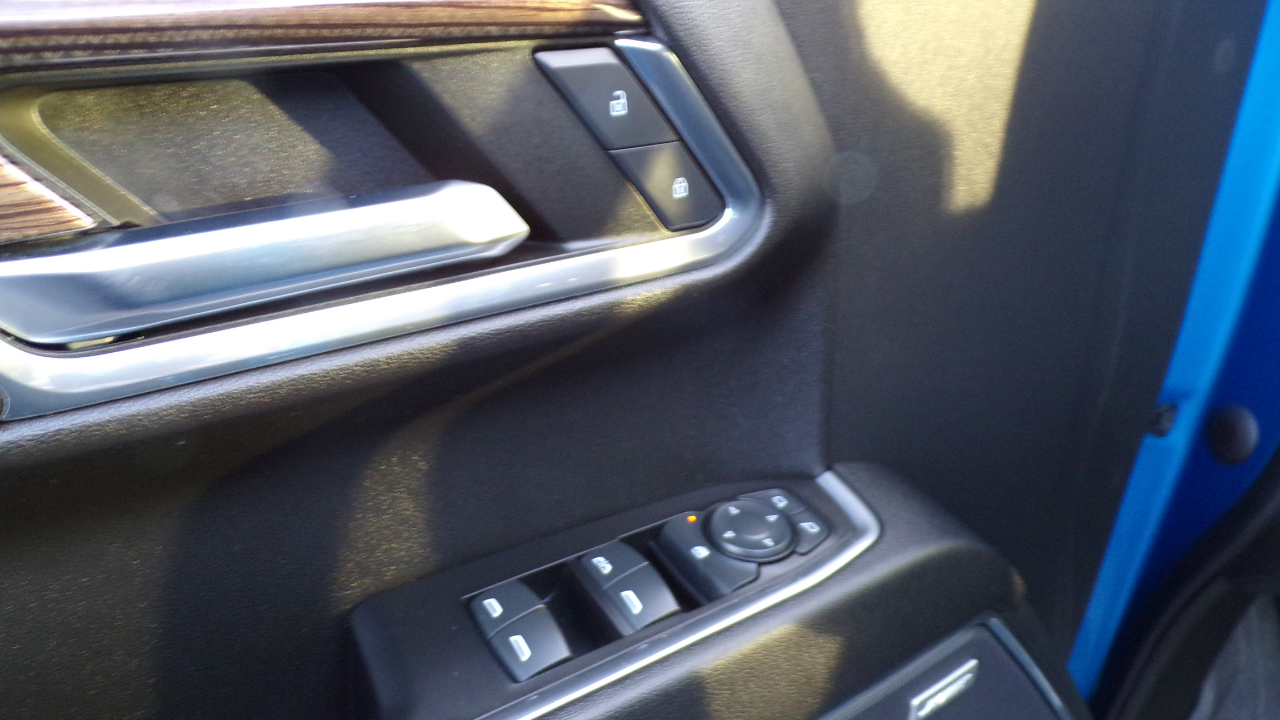 Chevrolet Silverado 1500 4WD Double Cab 147" RST 2023