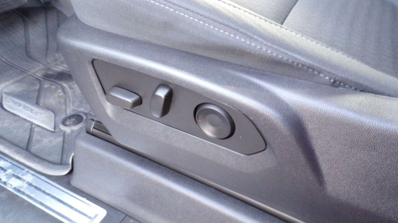 Chevrolet Silverado 1500 4WD Double Cab 147" RST 2023