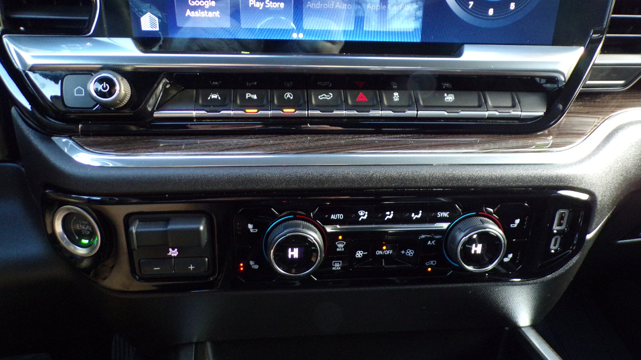 Chevrolet Silverado 1500 4WD Double Cab 147" RST 2023