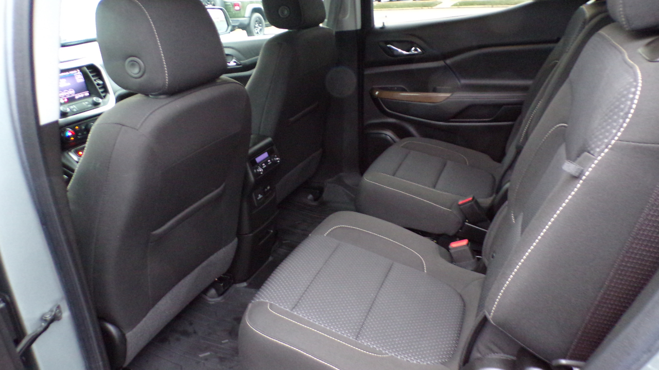 GMC Acadia AWD 4dr SLE 2023