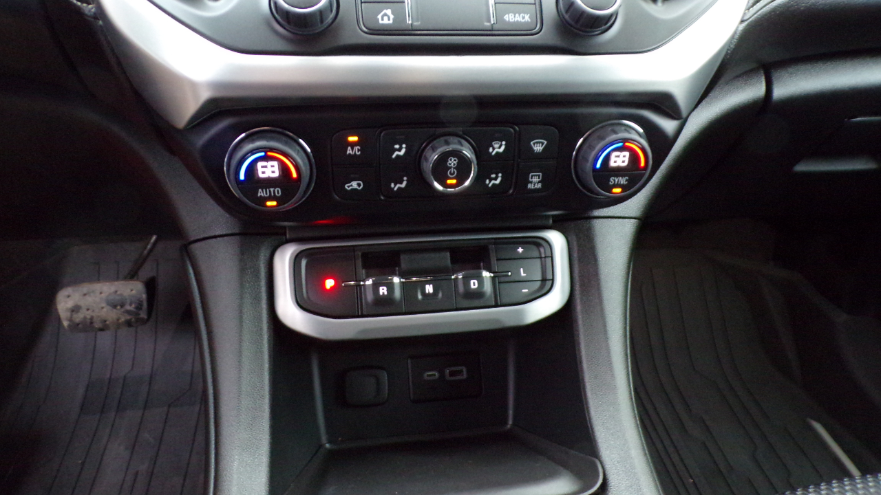 GMC Acadia AWD 4dr SLE 2023