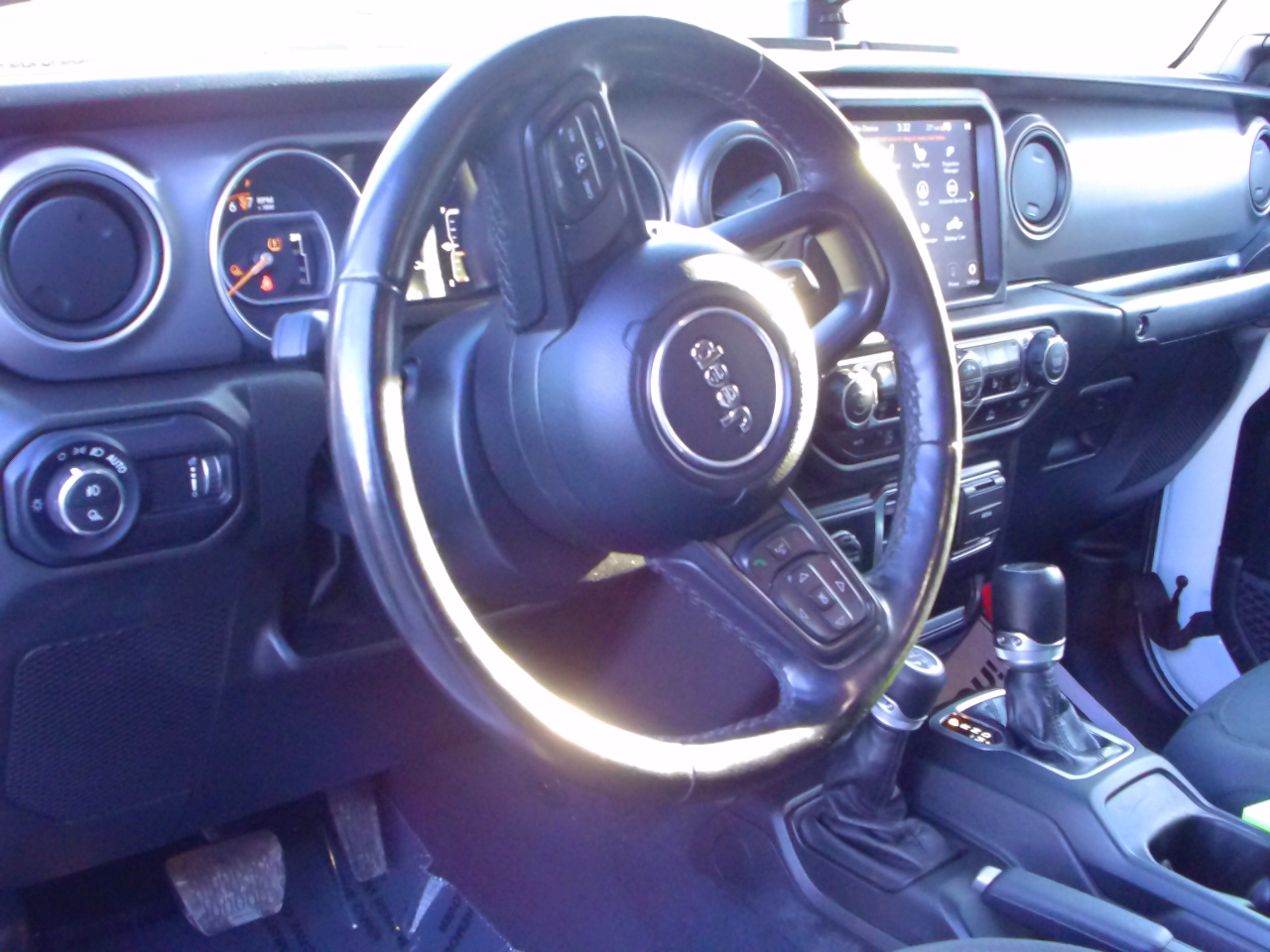 Jeep Gladiator Willys 4x4 2023